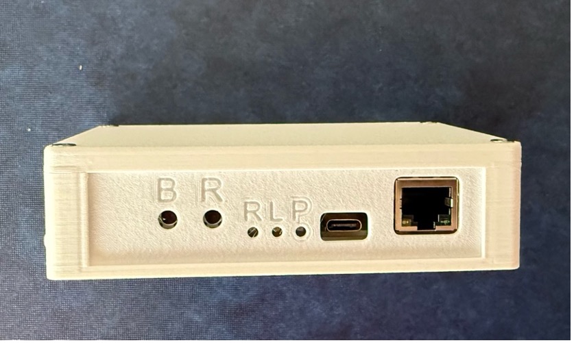 AI-B100 front panel